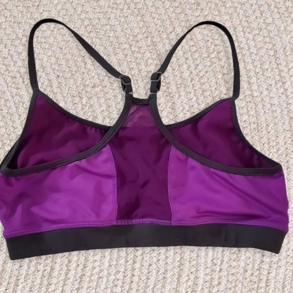 AERIE FIT•Sports Bra/workout-  Size S (Fits like Xs) - Picture 6 of 7
